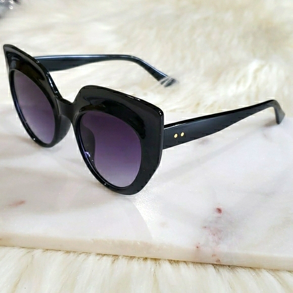 New Black Oversized Cateye Sunglasses - Picture 5 of 6